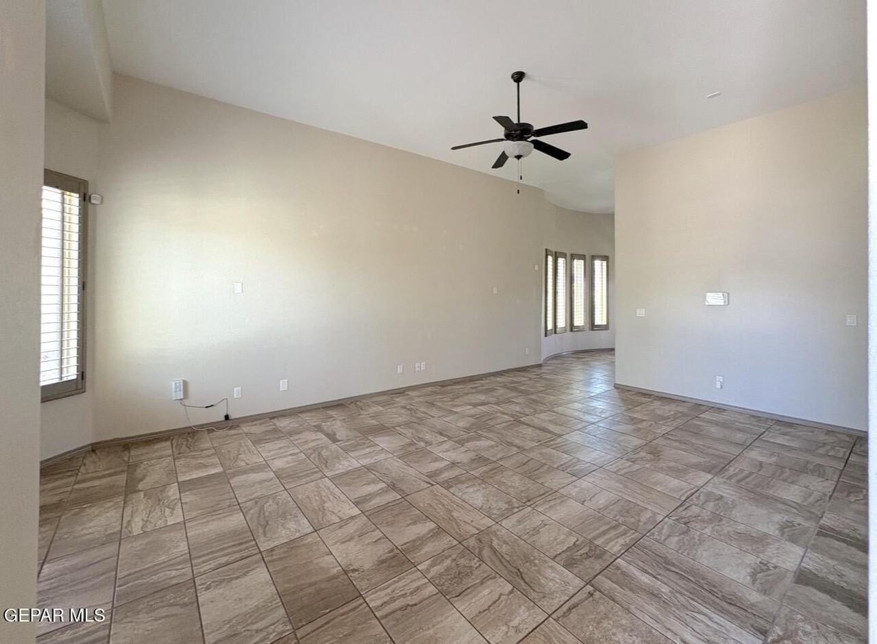 14372 Angel D Garcia Ct - Photo 4 of 12