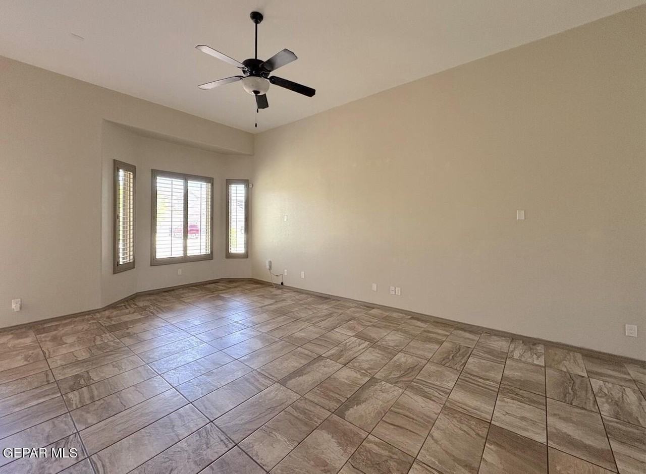 14372 Angel D Garcia Ct - Photo 5 of 12