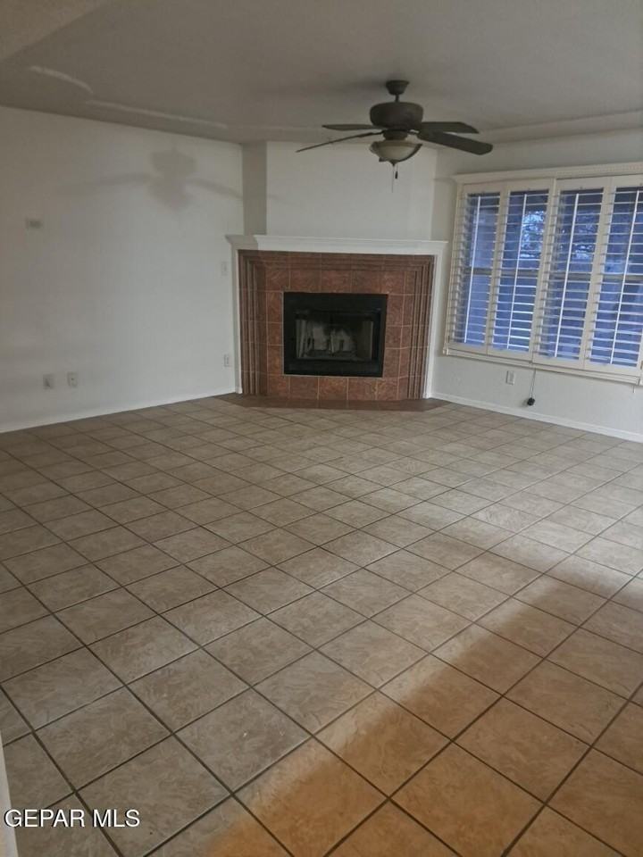 12345 Kit Carson Dr - Photo 5 of 22