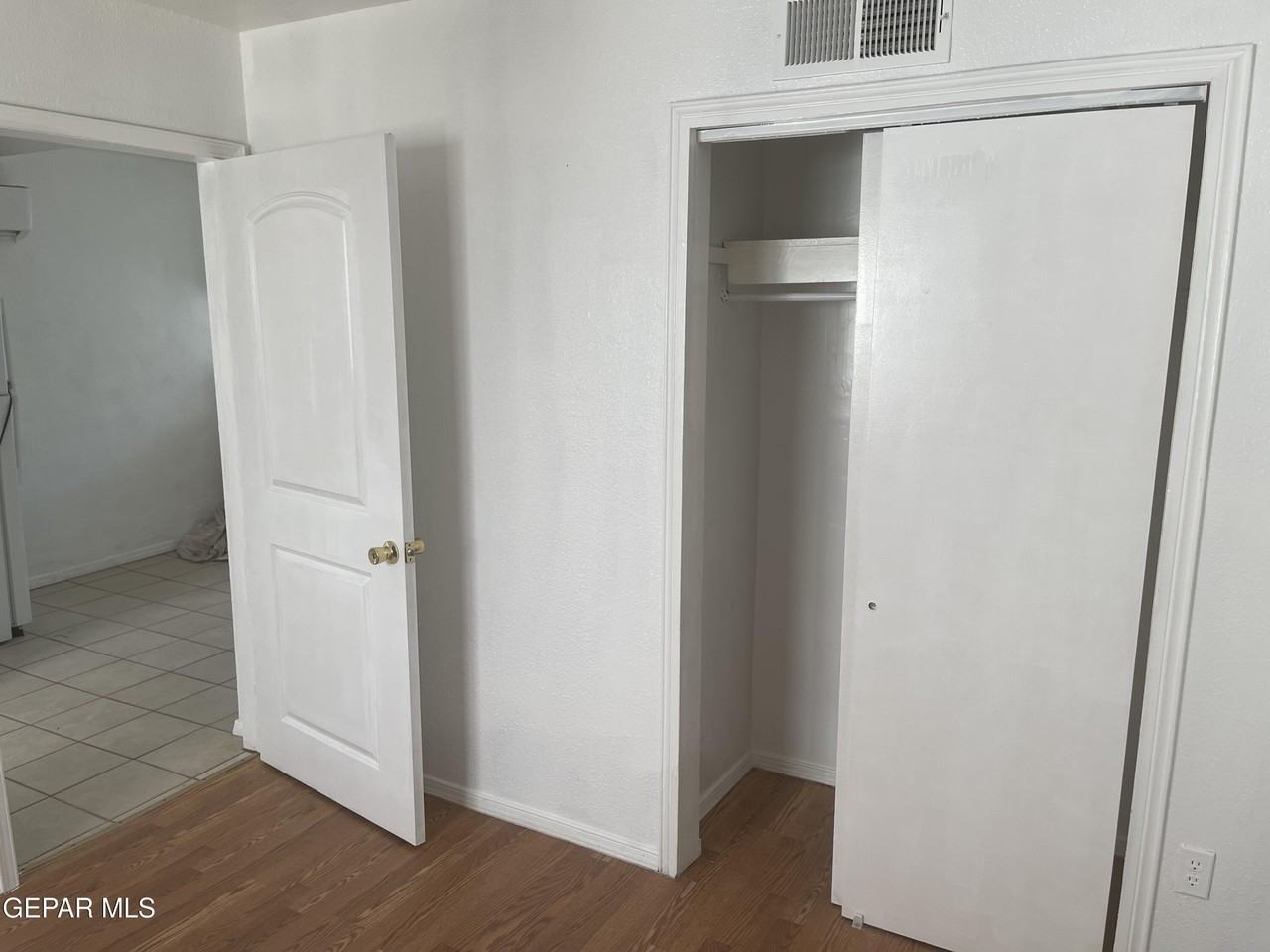 1026 Myrtle Ave #6 - Photo 7 of 7