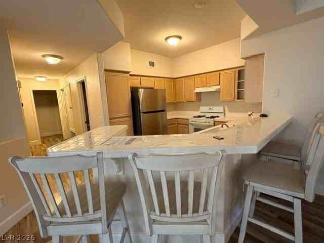 100 Harbor View Dr #0 - Photo 4 of 12
