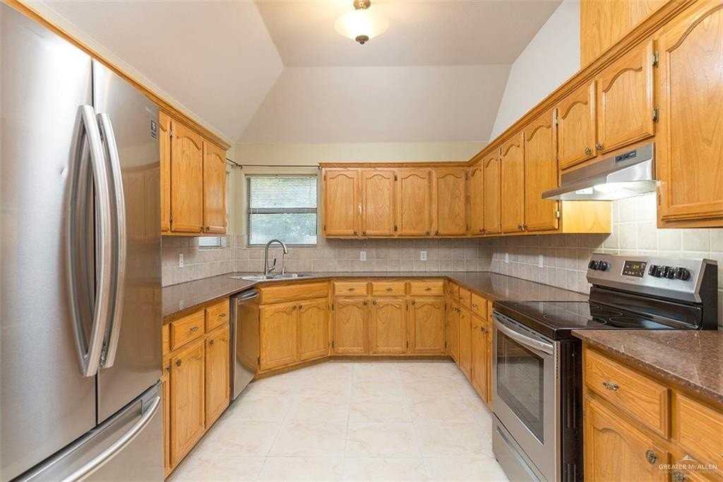 7308 N 17th St - Photo 7 of 19