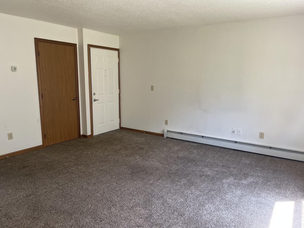 284 School St #6 - Photo 3 of 15