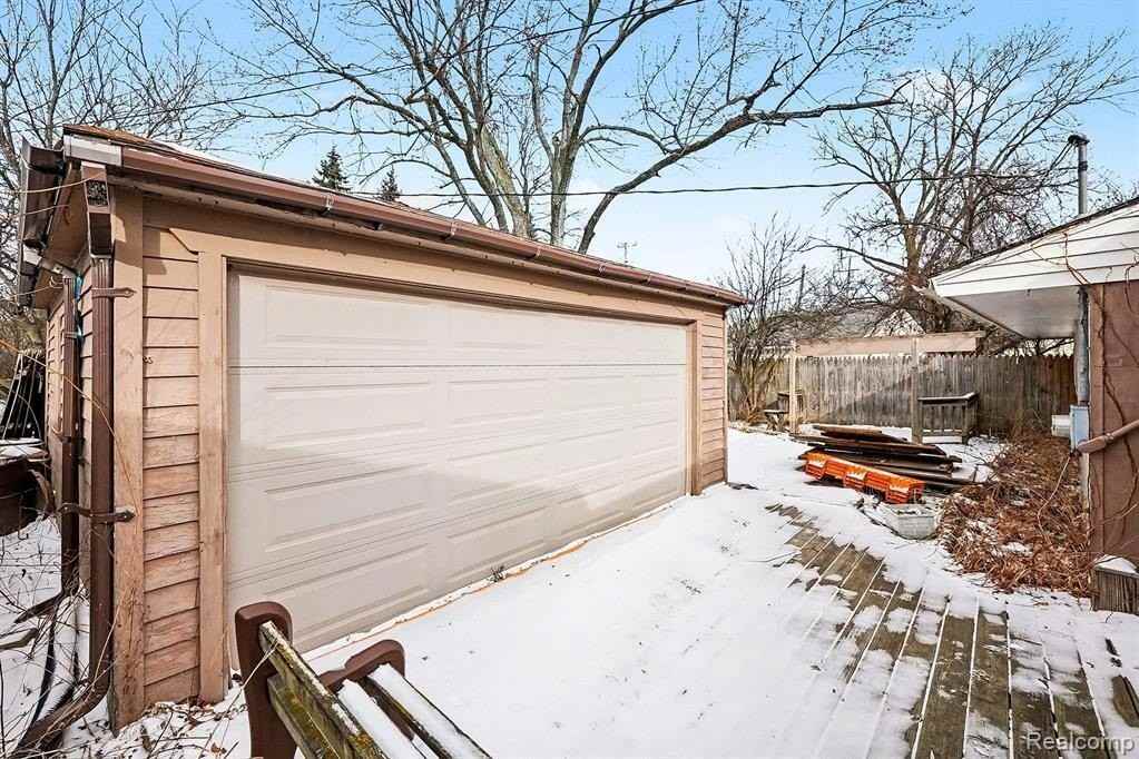 672 Linda Vista Dr - Photo 3 of 6