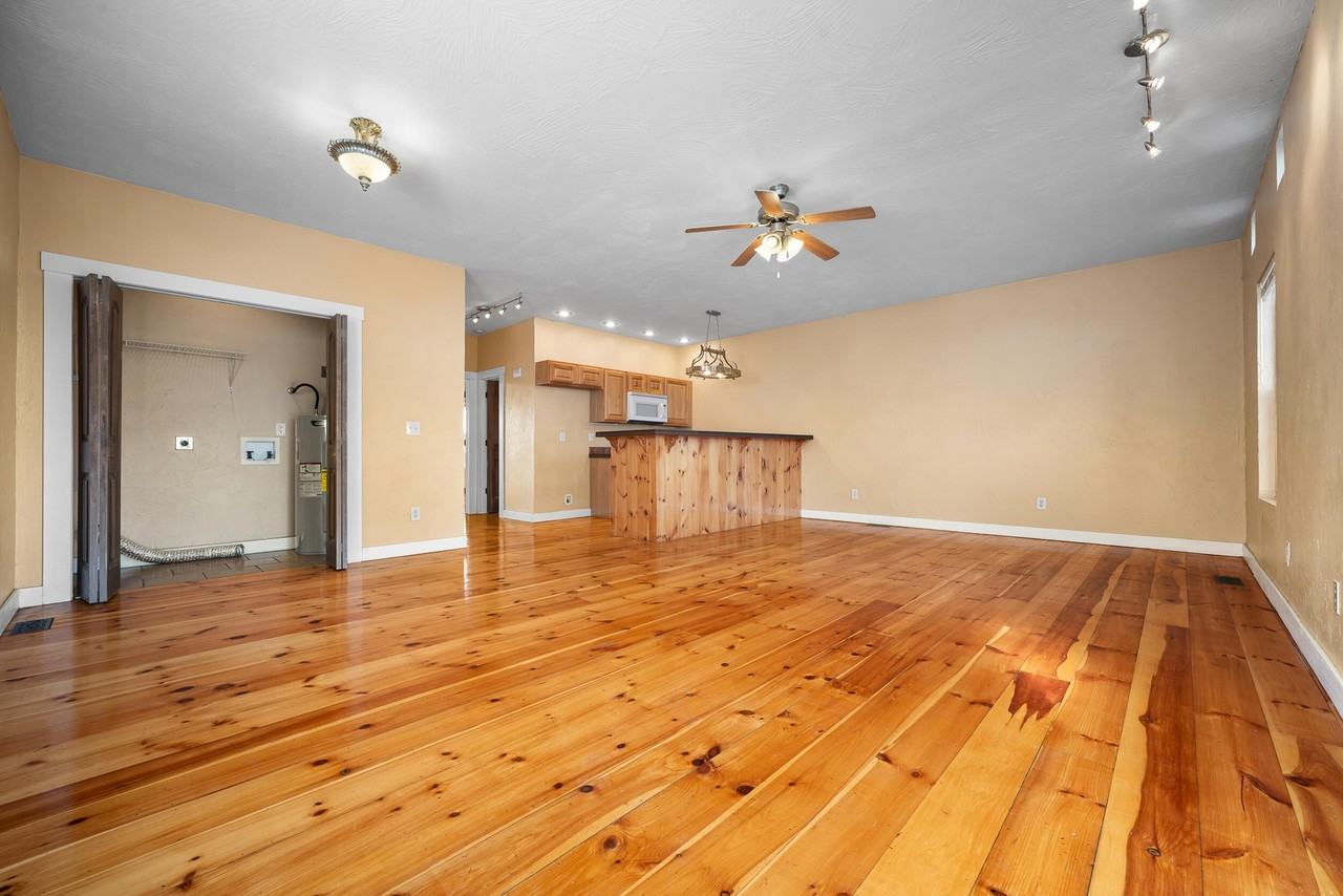 1548 S Tuscany Ct - Photo 5 of 16