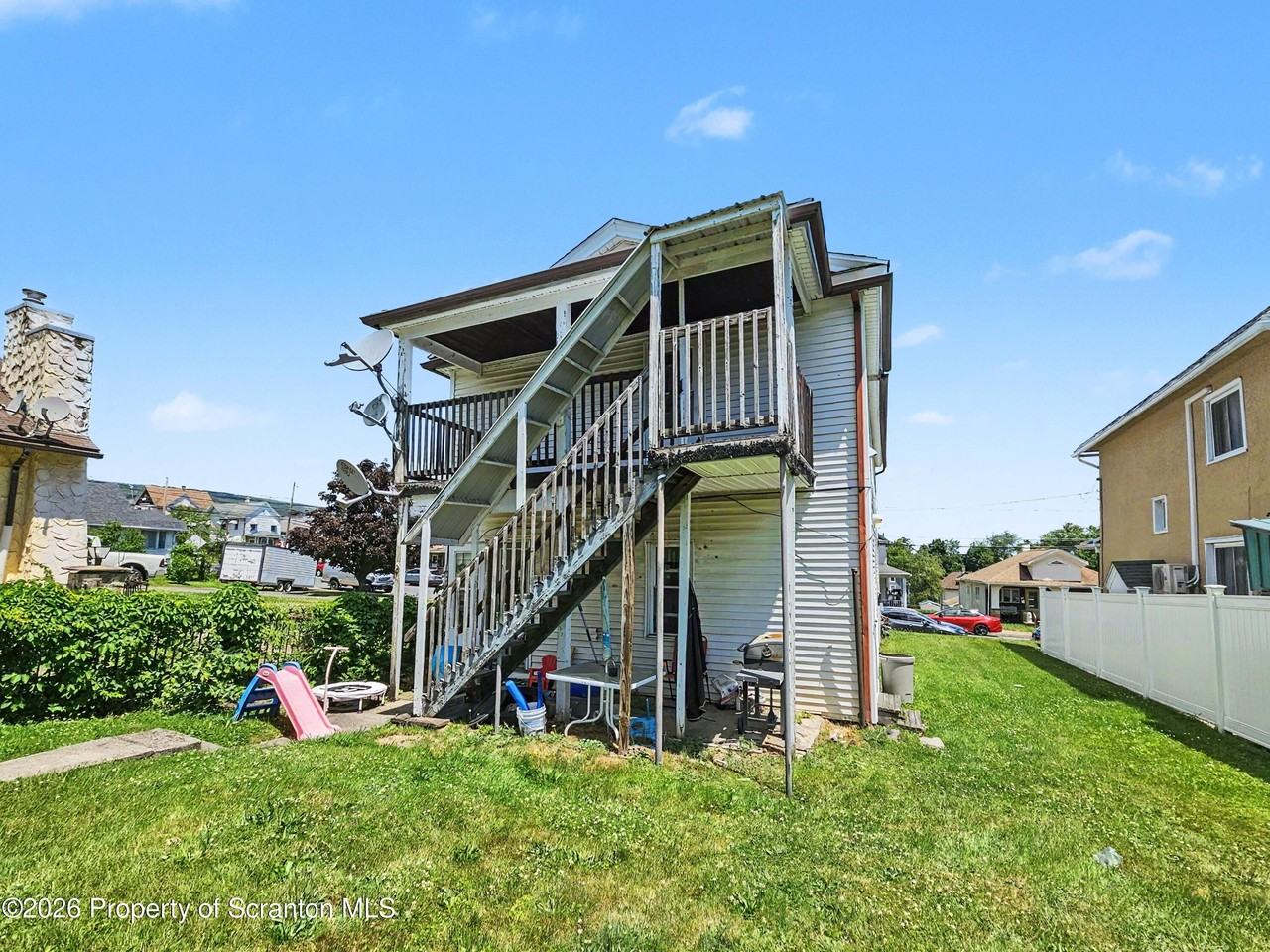 1315 Farr St #2ndFL - Photo 4 of 10