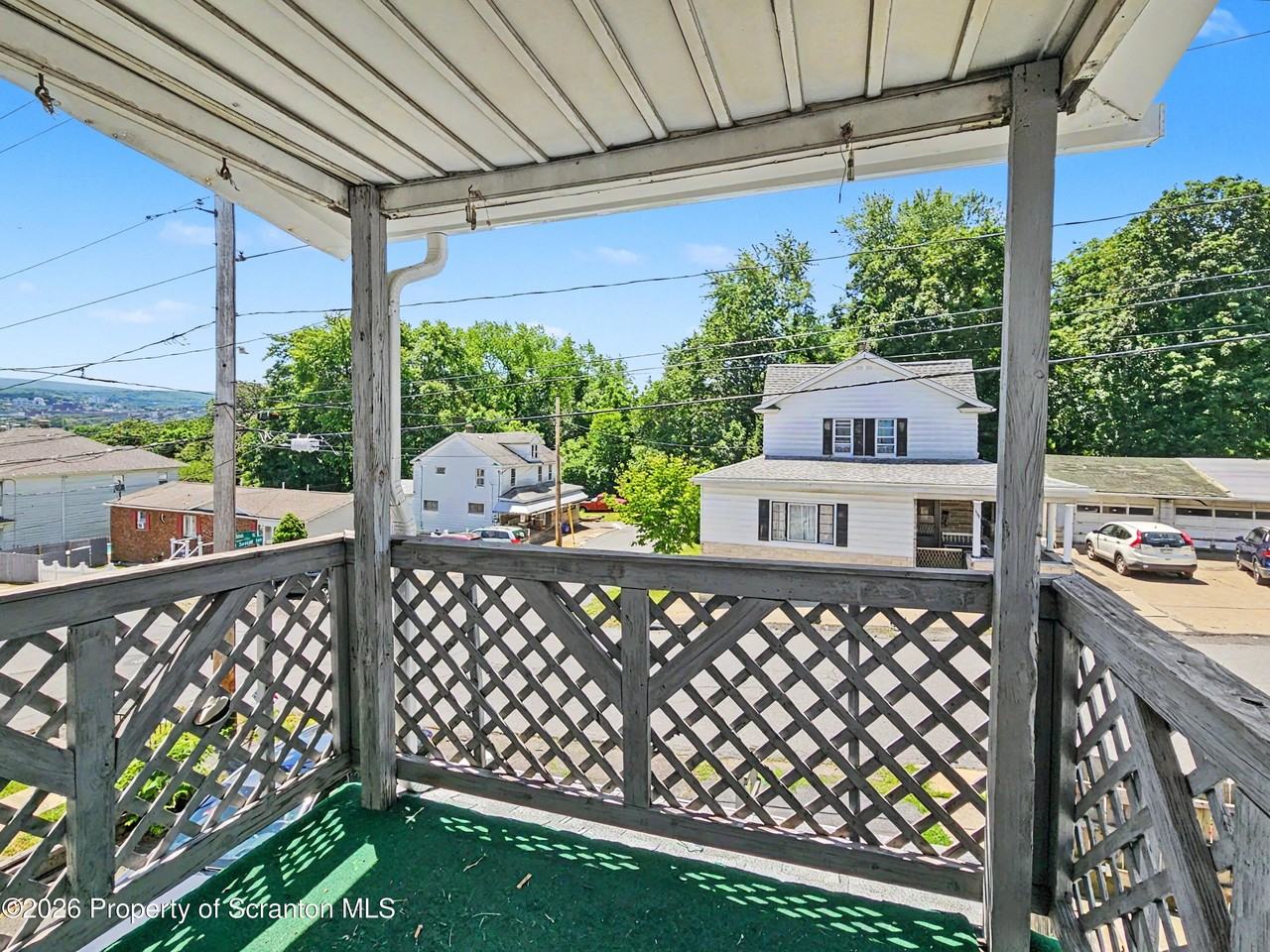 1403 N Sumner Ave #2ndFL - Photo 2 of 9