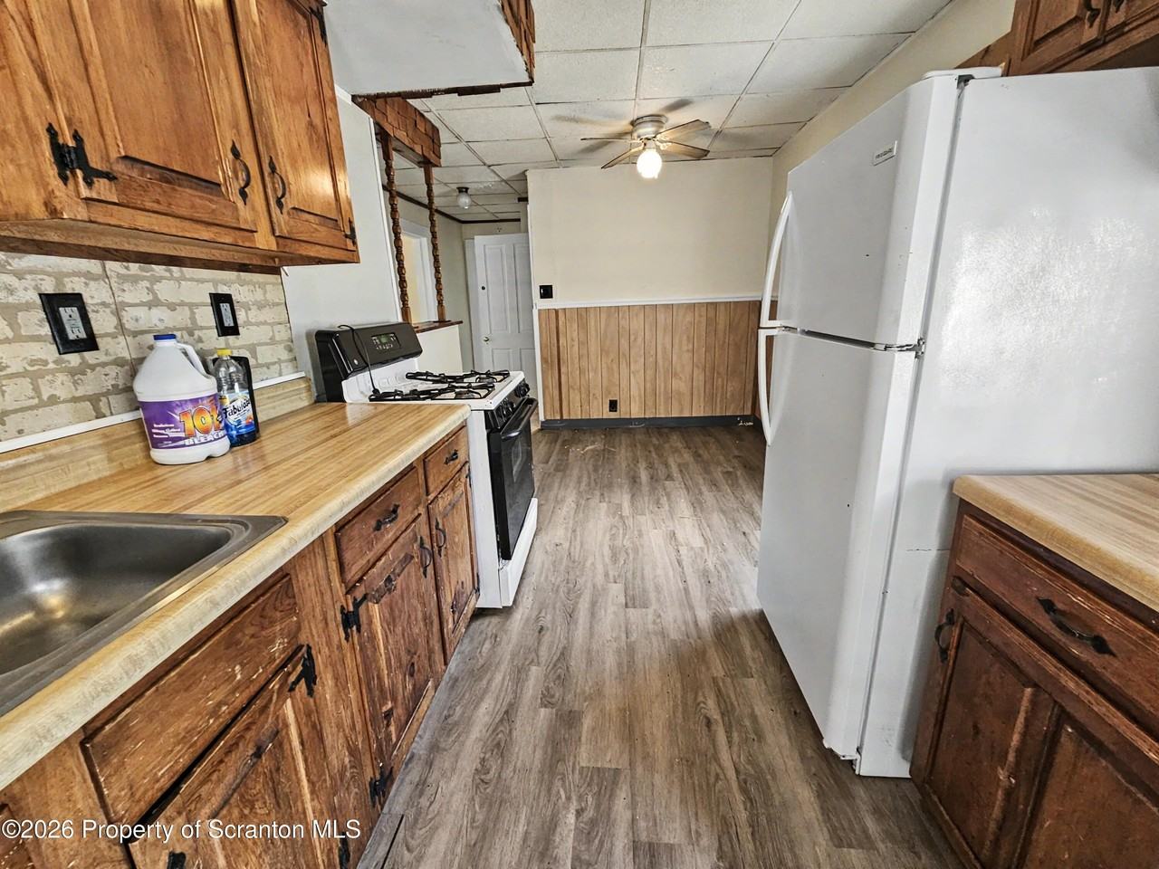 1403 N Sumner Ave #2ndFL - Photo 3 of 9