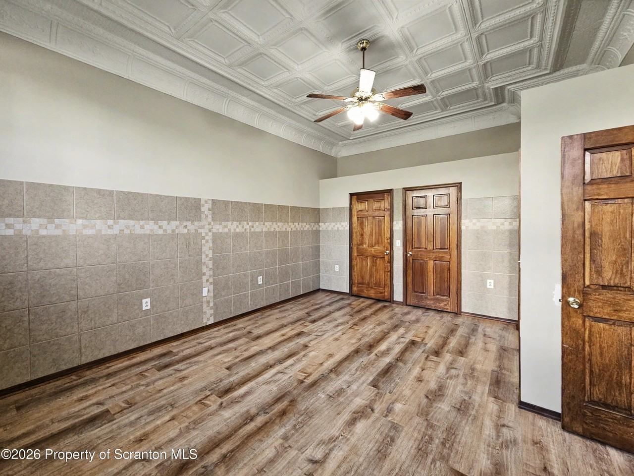1301 Main St #A - Photo 6 of 8
