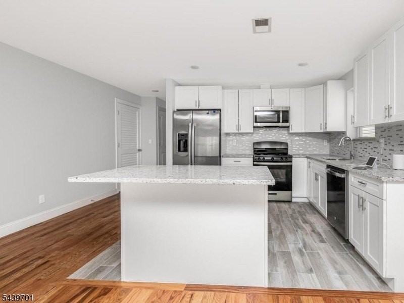 282 W Runyon St #1 - Photo 2 of 14