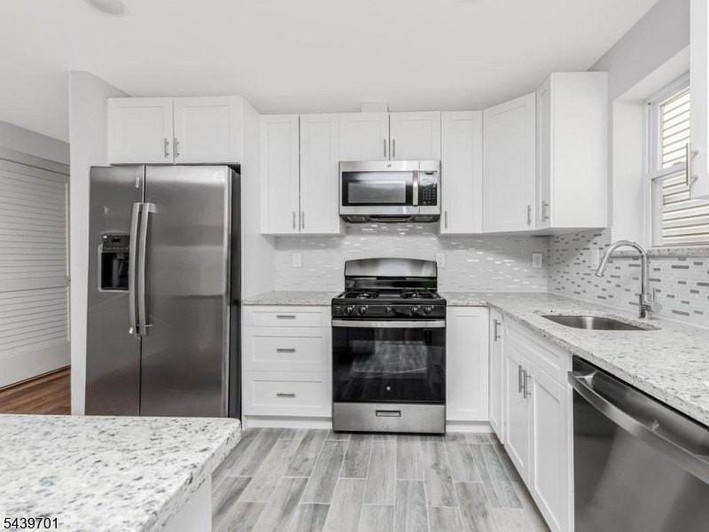 282 W Runyon St #1 - Photo 3 of 14