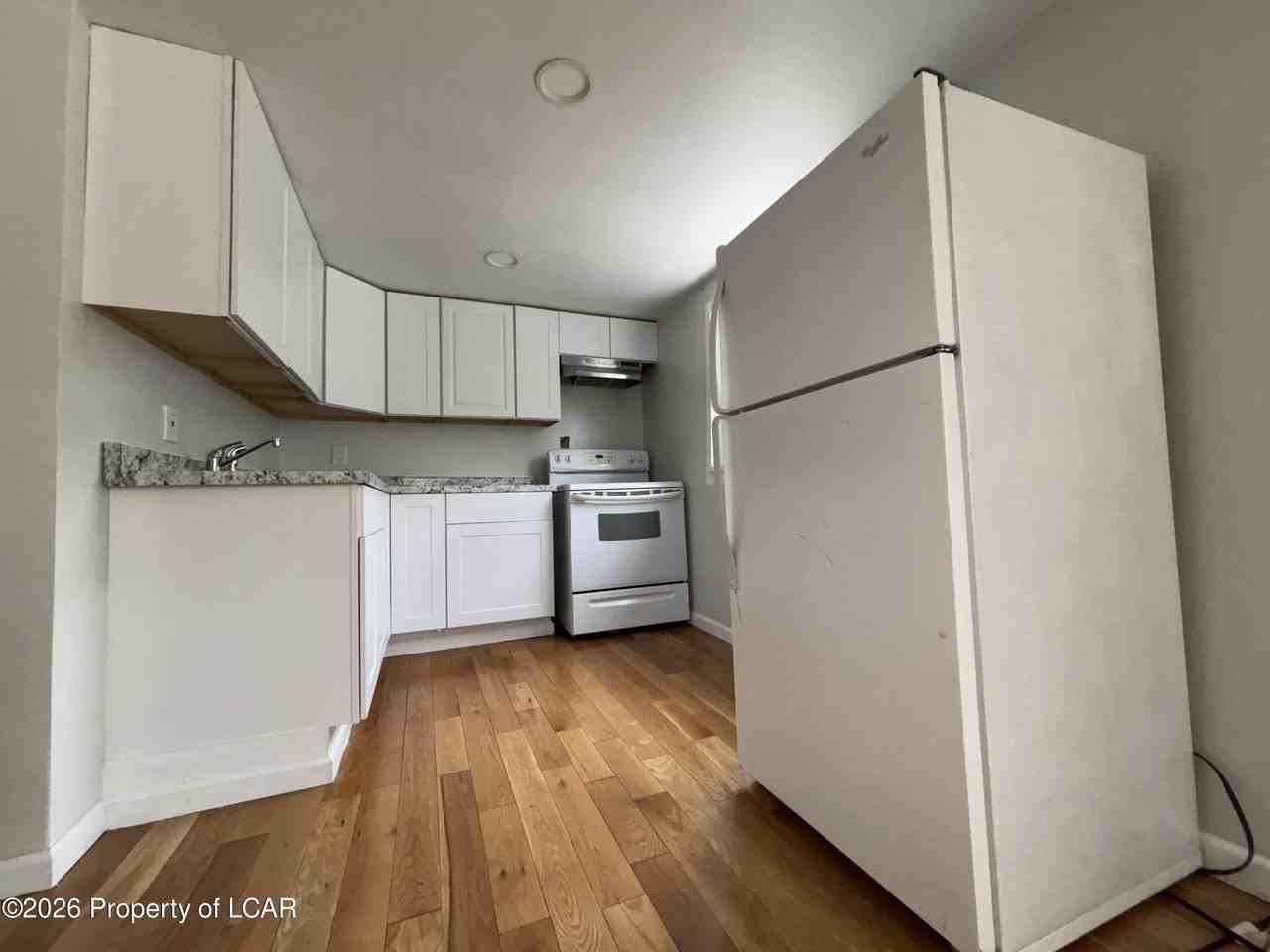 249 Rutter Ave - Photo 4 of 13