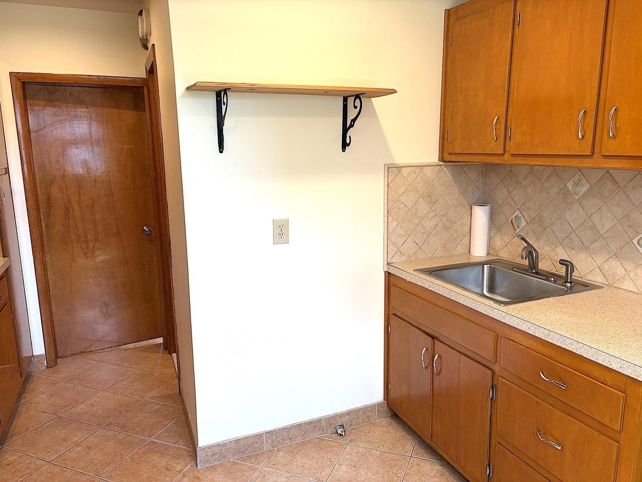 314 Webster Ave #2 - Photo 5 of 16