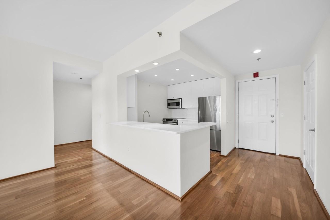 2110 City Pl #2110 - Photo 5 of 34