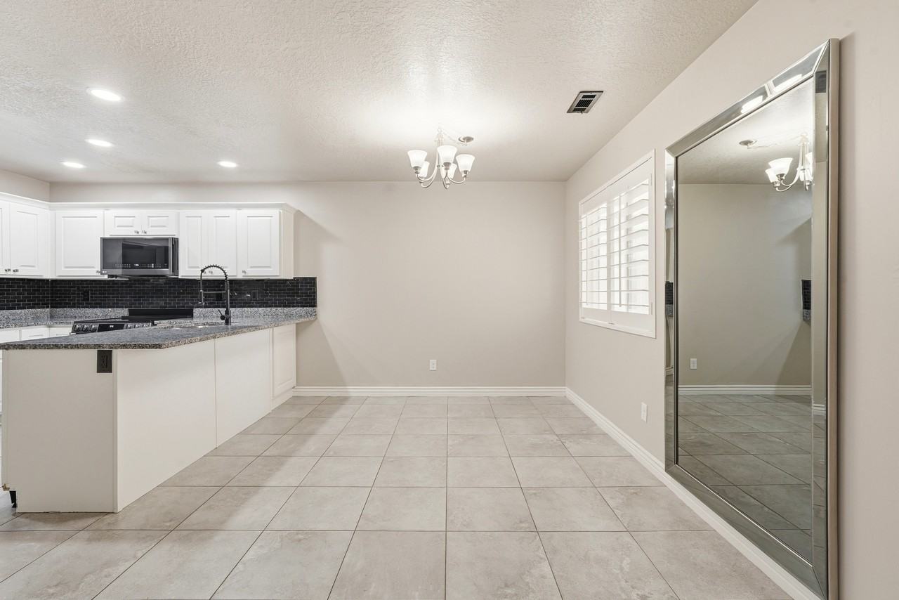 1843 W 775 N #1 - Photo 4 of 33