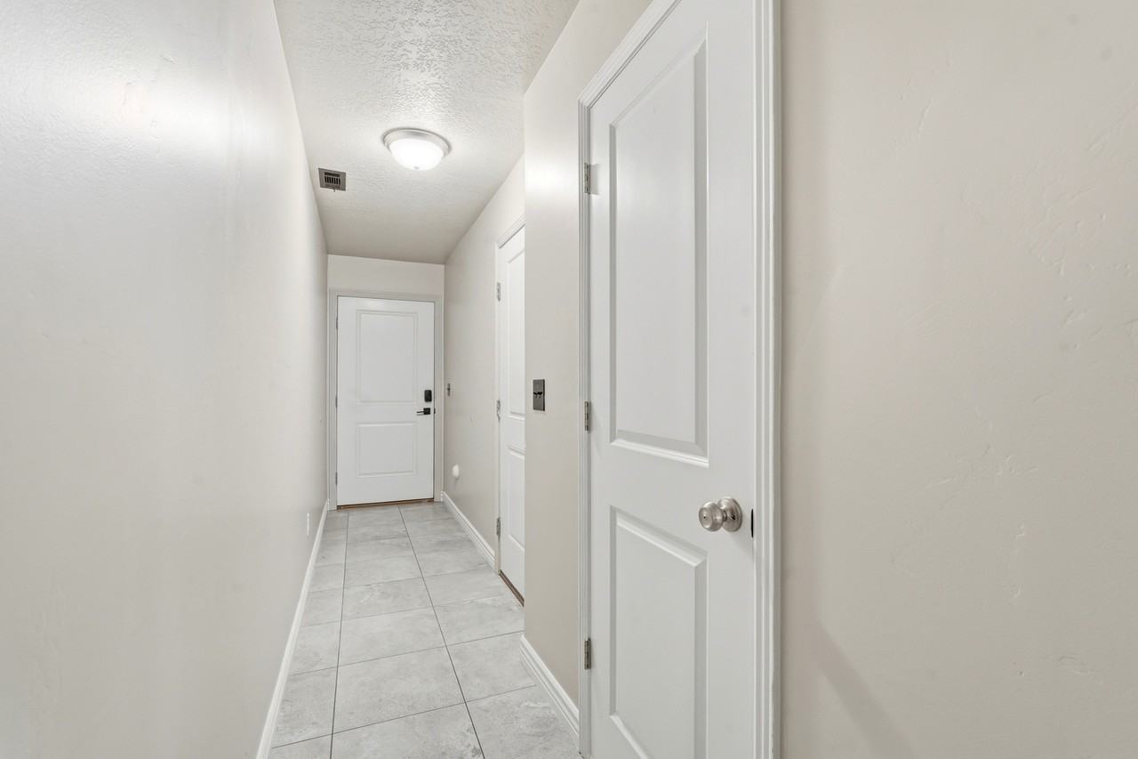 1843 W 775 N #1 - Photo 5 of 33