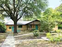 featured image of 118 Green Meadows Dr