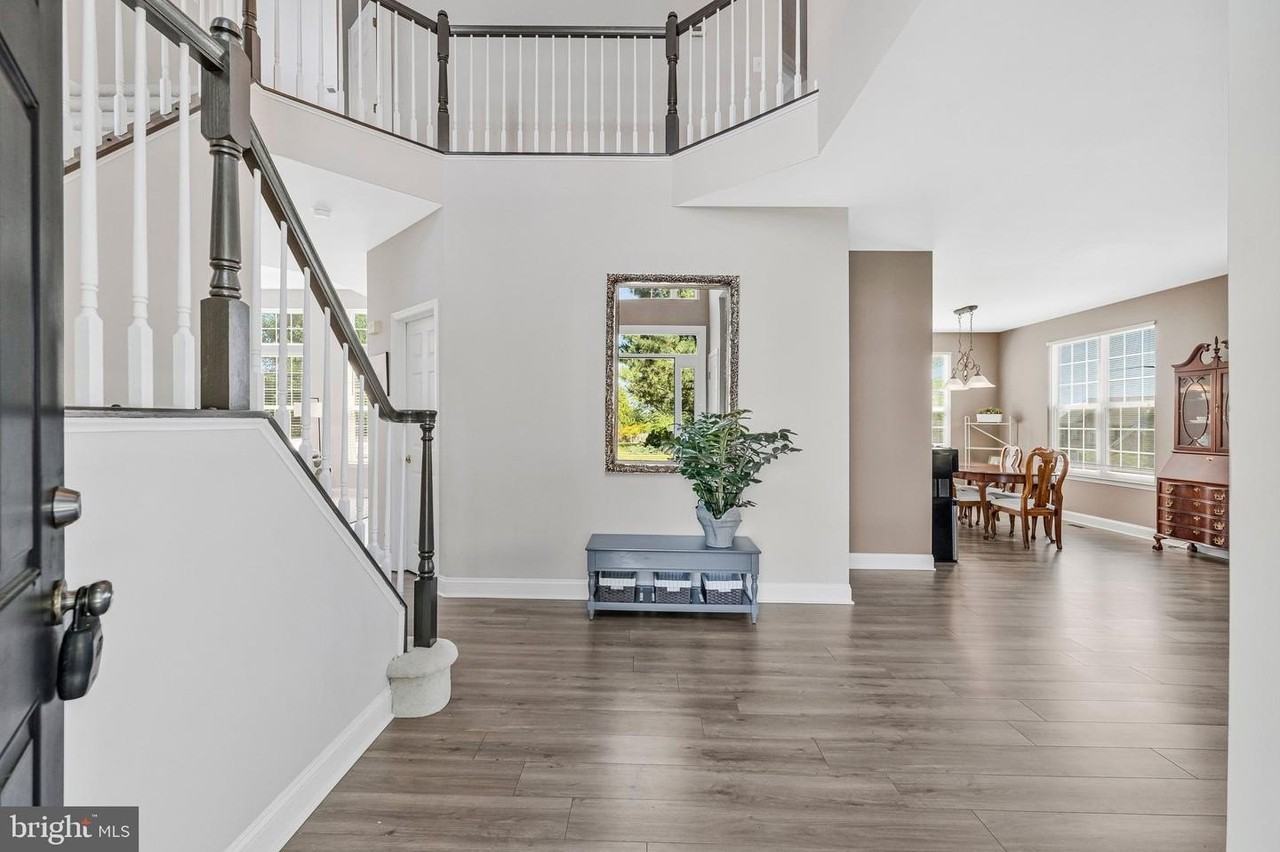 611 Curtin Pl Se - Photo 4 of 42