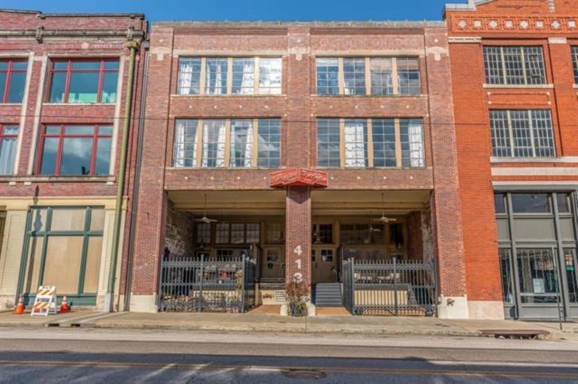 413 S Main St #205