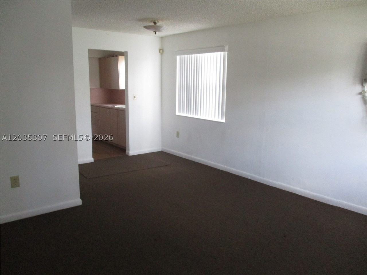 10622 Sw 174th Ter #10622 - Photo 2 of 11