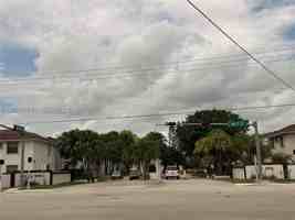 featured image of 10875 Nw 7th St #11-36