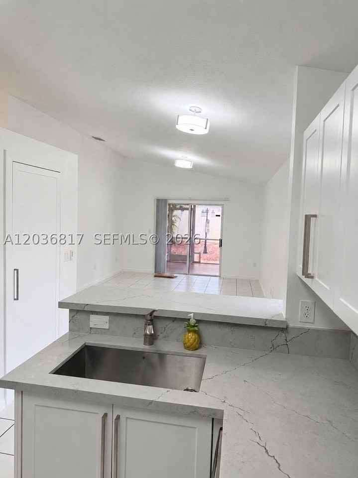14721 Vista Verdi Rd - Photo 3 of 10