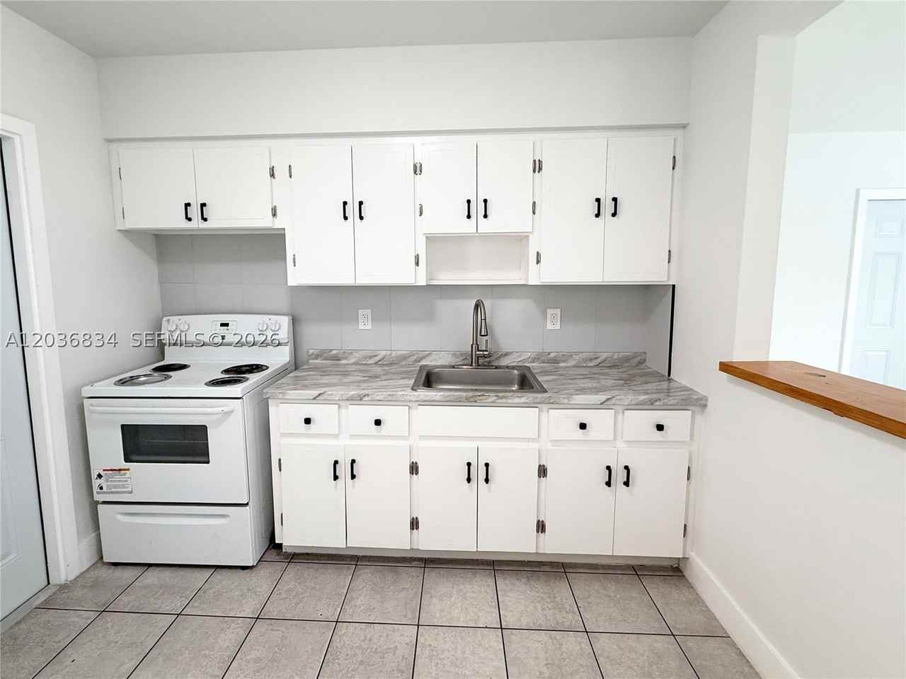 2215 Madison St #5 - Photo 3 of 17