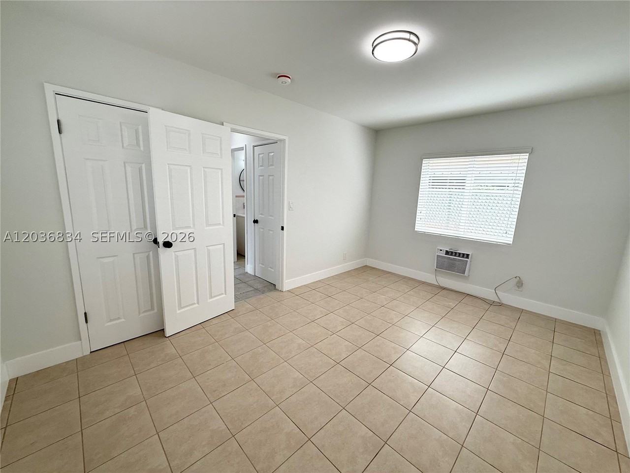 2215 Madison St #5 - Photo 6 of 17