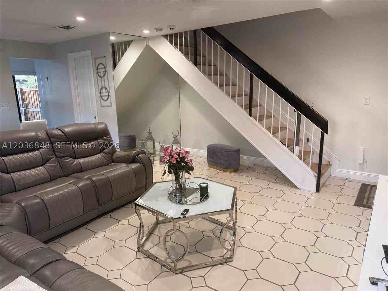 13330 Sw 59th Ter #0 - Photo 4 of 21