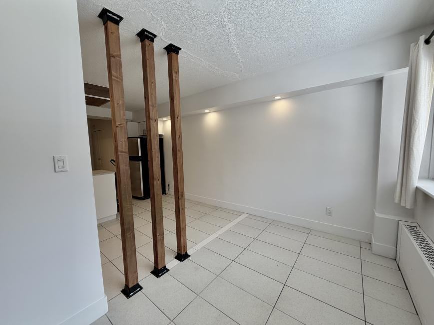 1565 Rue Rachel E - Photo 4 of 5
