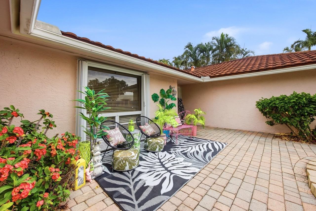 375 Nw 53rd St - Photo 6 of 17