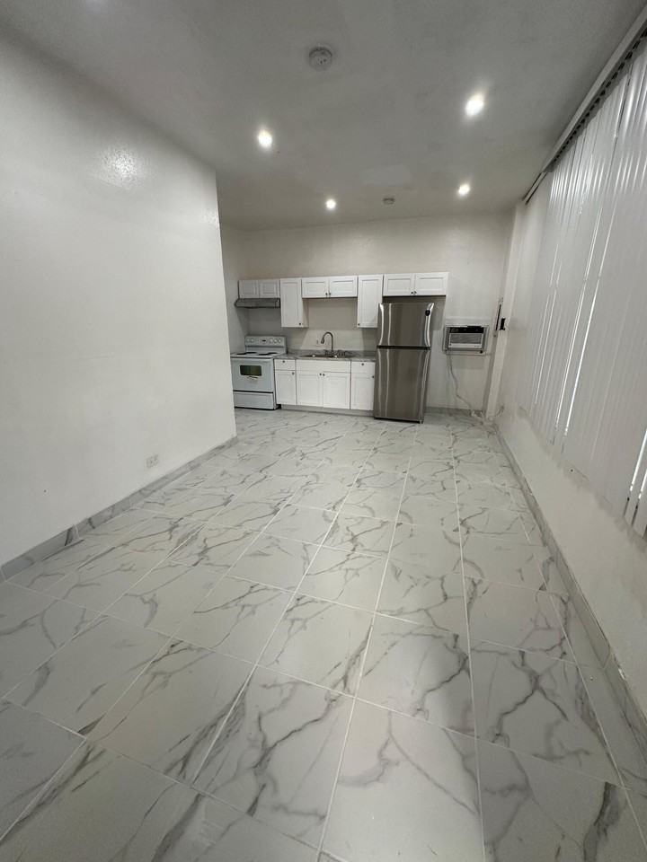 804 Orange Ave #B - Photo 2 of 10