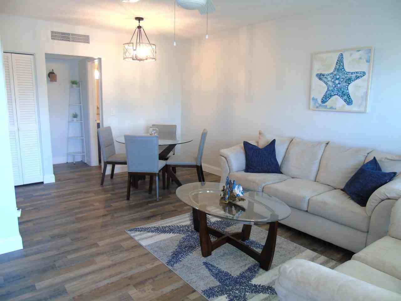 309 Circle Dr S #204 - Photo 4 of 33