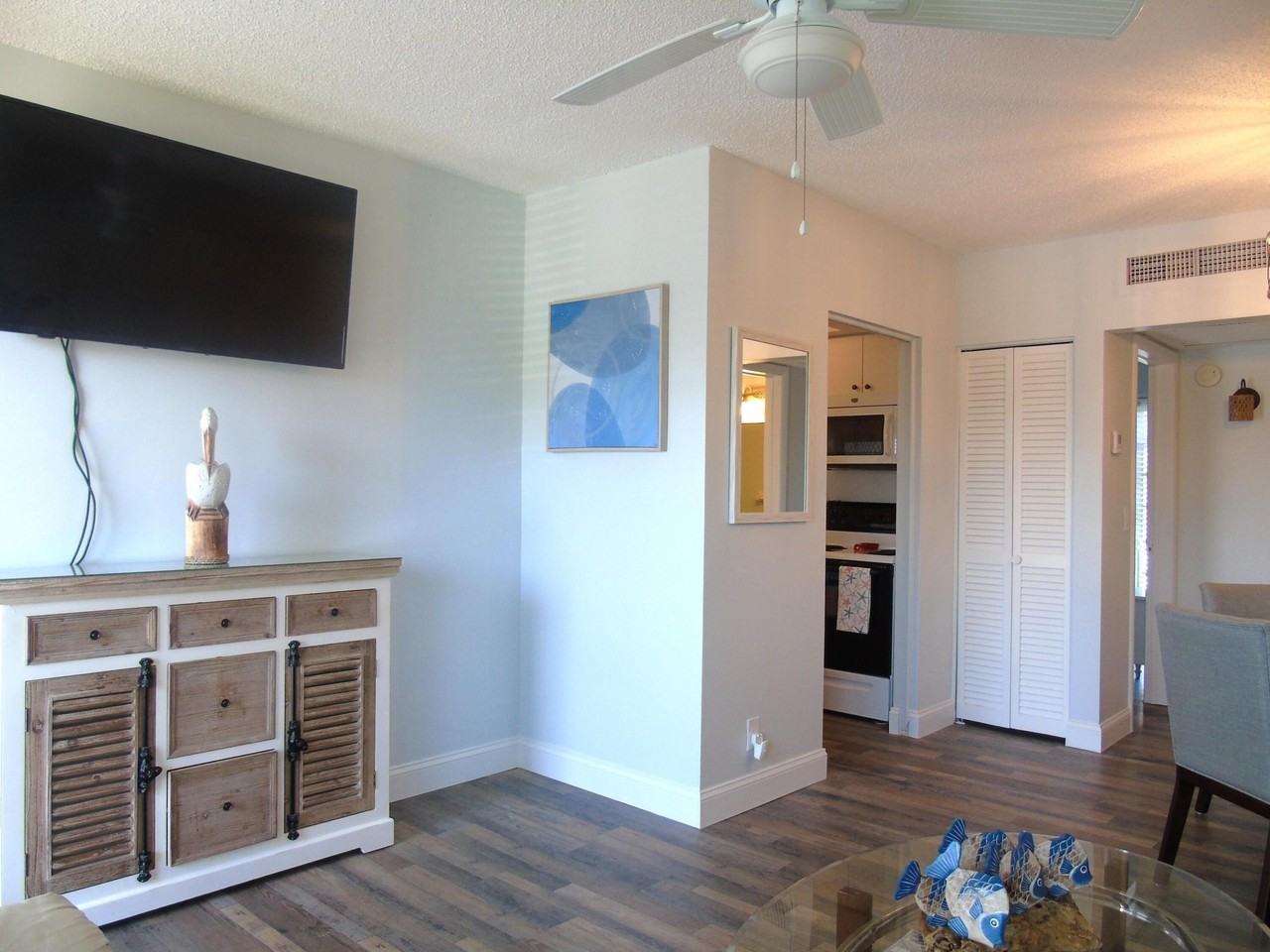 309 Circle Dr S #204 - Photo 5 of 33
