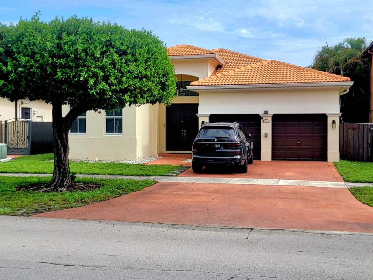 8781 Nw 178th St - Photo 3 of 3