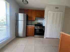 559 Ne 48th St #303 - Photo 1 of 1