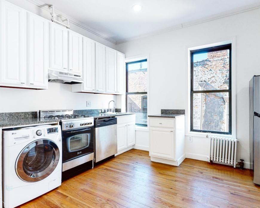507 W 147th St - Photo 3 of 4