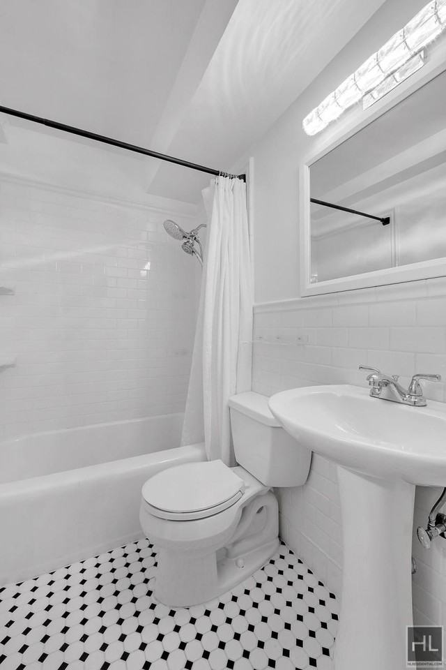 315 E 70th St - Photo 5 of 6