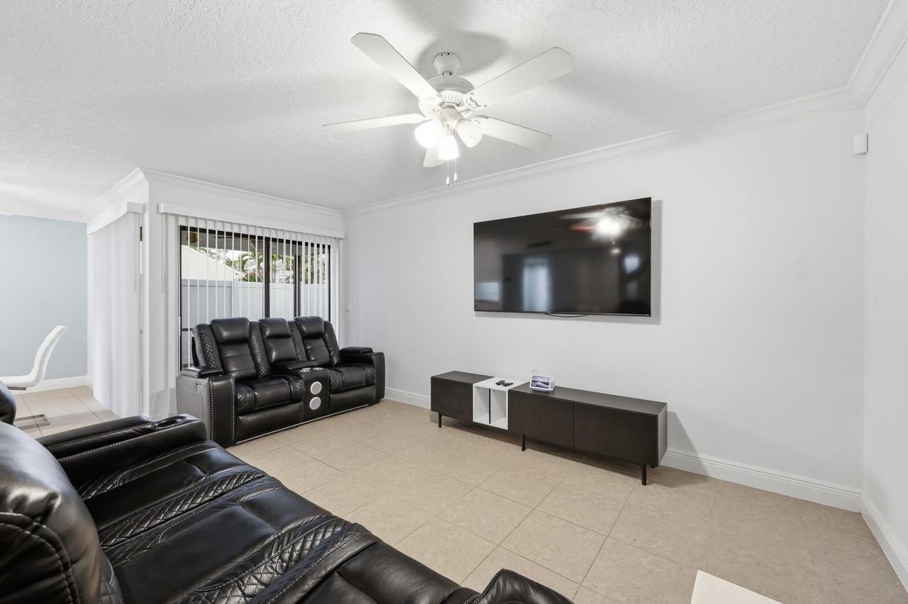301 Lakewood Dr #8A - Photo 7 of 21