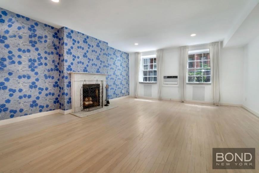 233 E 18th St - Photo 3 of 10