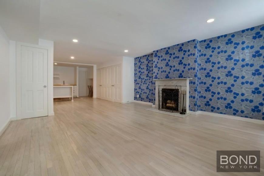 233 E 18th St - Photo 5 of 10