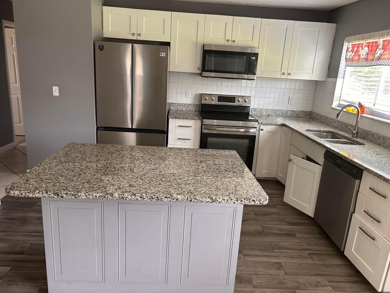 2029 Se Hideaway Cir - Photo 2 of 12