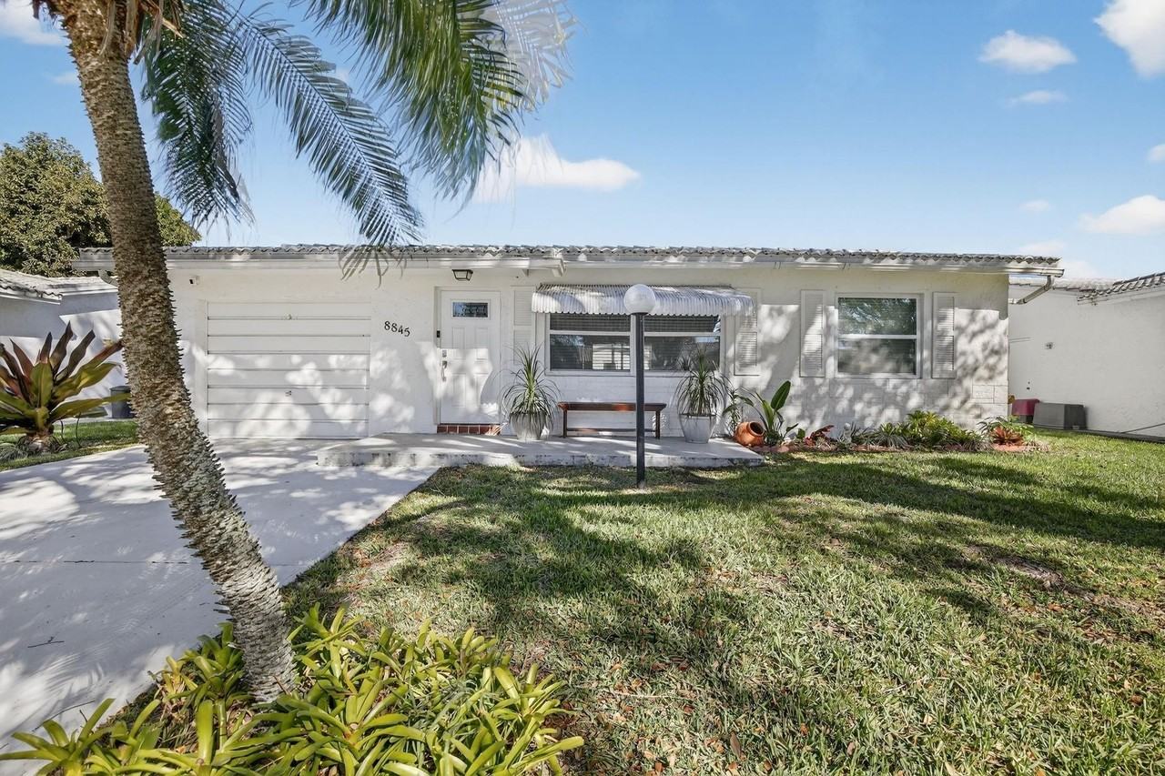 8845 Nw 14th St - Photo 2 of 50