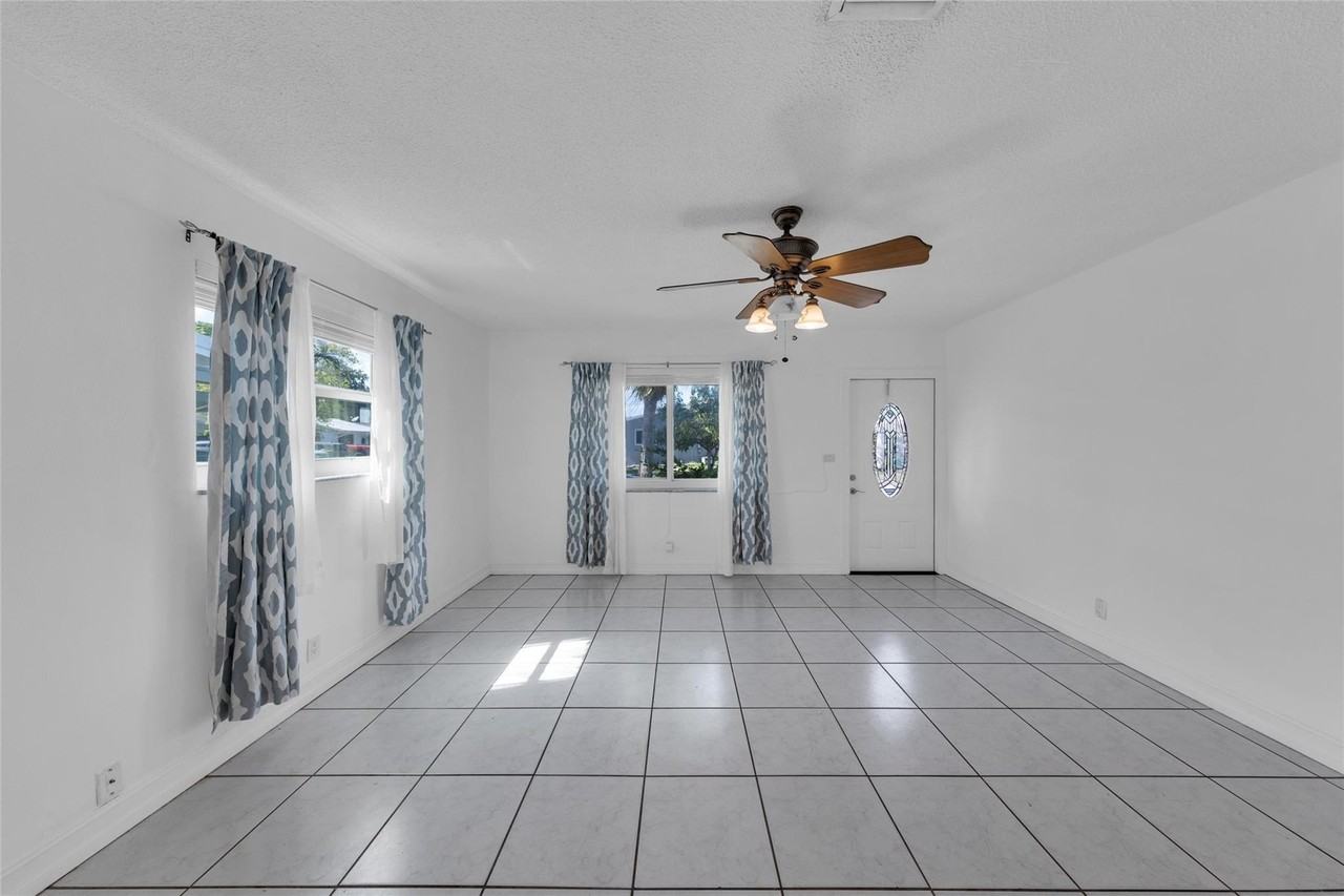 1906 Nw 45th Ct - Photo 5 of 25