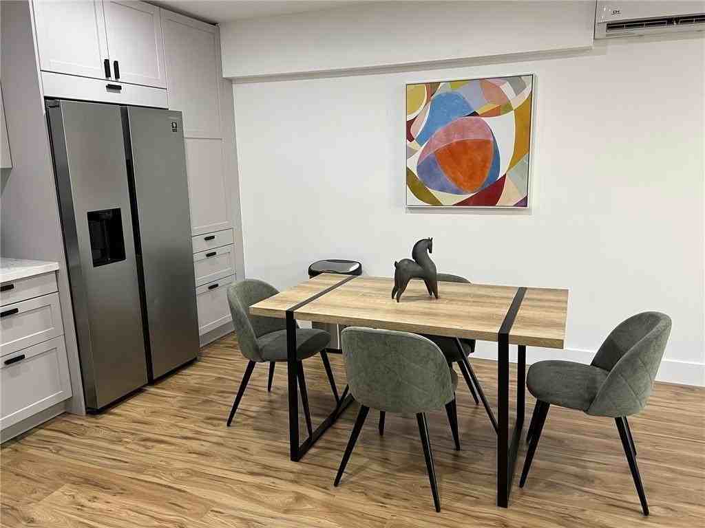 1415 Sw 9th St #A - Photo 5 of 31
