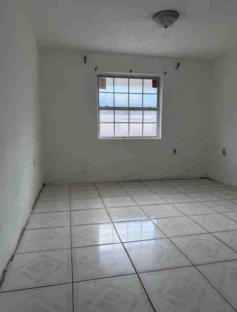 2975 Nw 96th St - Photo 4 of 9