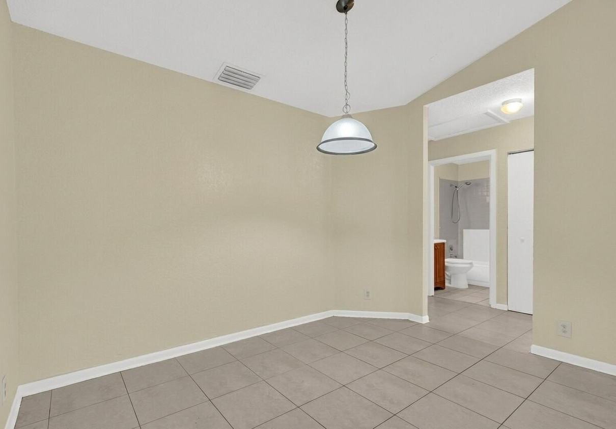 5864 Strawberry Lakes Cir - Photo 6 of 23