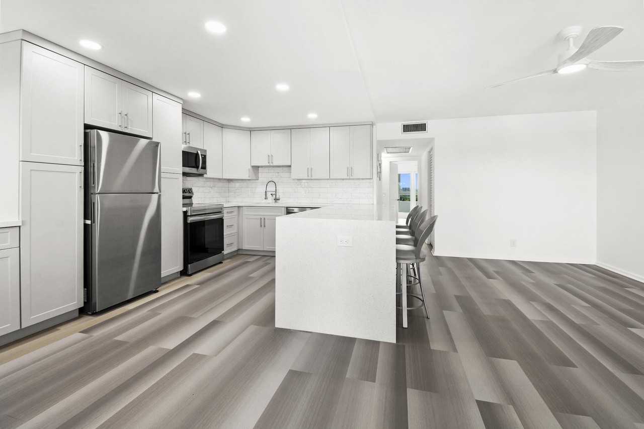 4047 Lincoln C #C - Photo 5 of 50