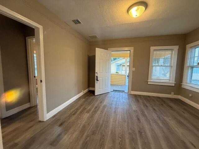 400 Metcalf Ct #418 - Photo 3 of 16