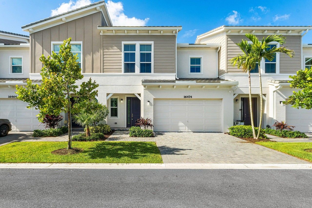 16474 Helix Ct